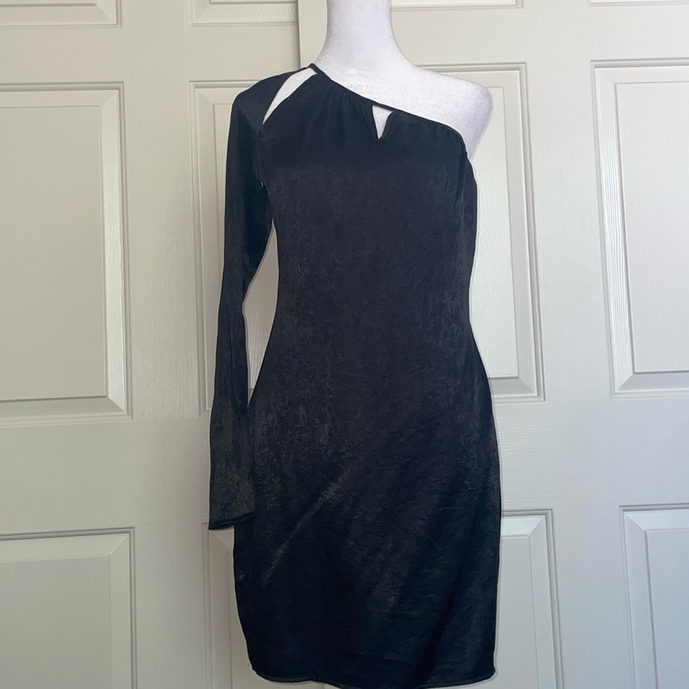 One shoulder sleeve black dress size Smalla from 4TH RECKLESS